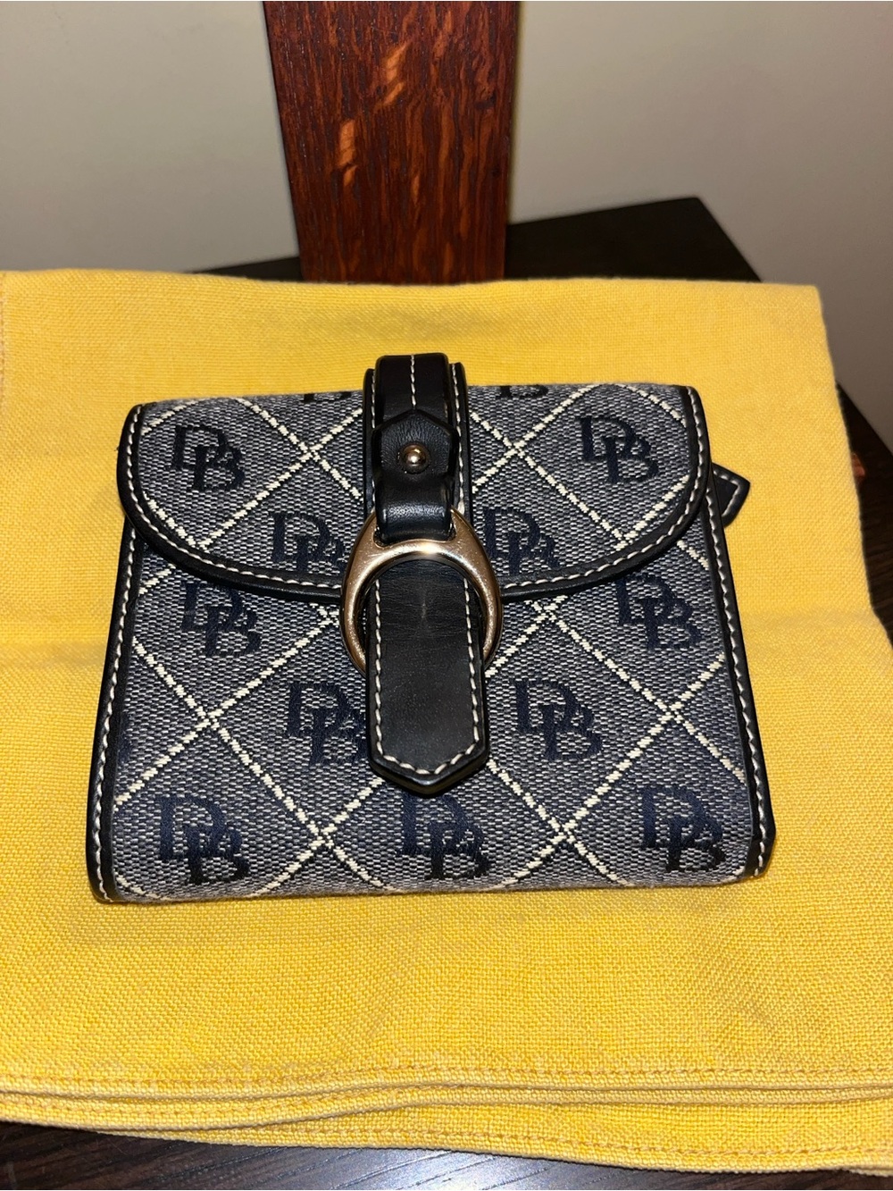 Dooney & Bourke Vintage Signature Monogram Canvas Compact Trifold Wall Y2K